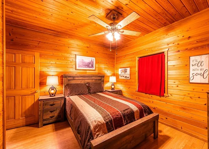 Holiday park #4 The Wolves Den - Pet Friendly- Sleeps 6 - Playground & Game