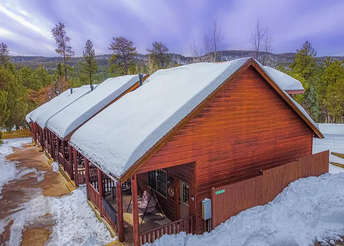 Holiday park #4 The Wolves Den - Pet Friendly- Sleeps 6 - Playground & Game